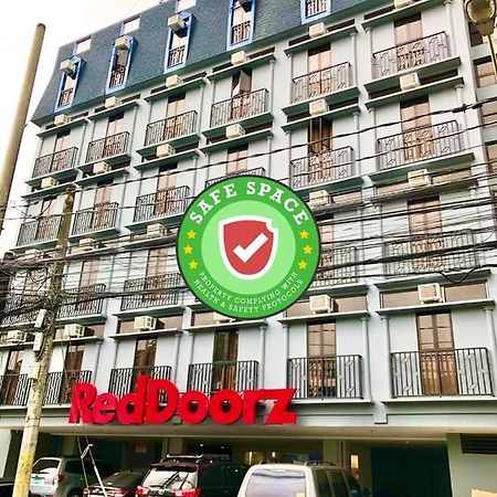 红多兹Plus酒店@瓜达卢佩新花园套房酒店 曼达卢永 外观 照片